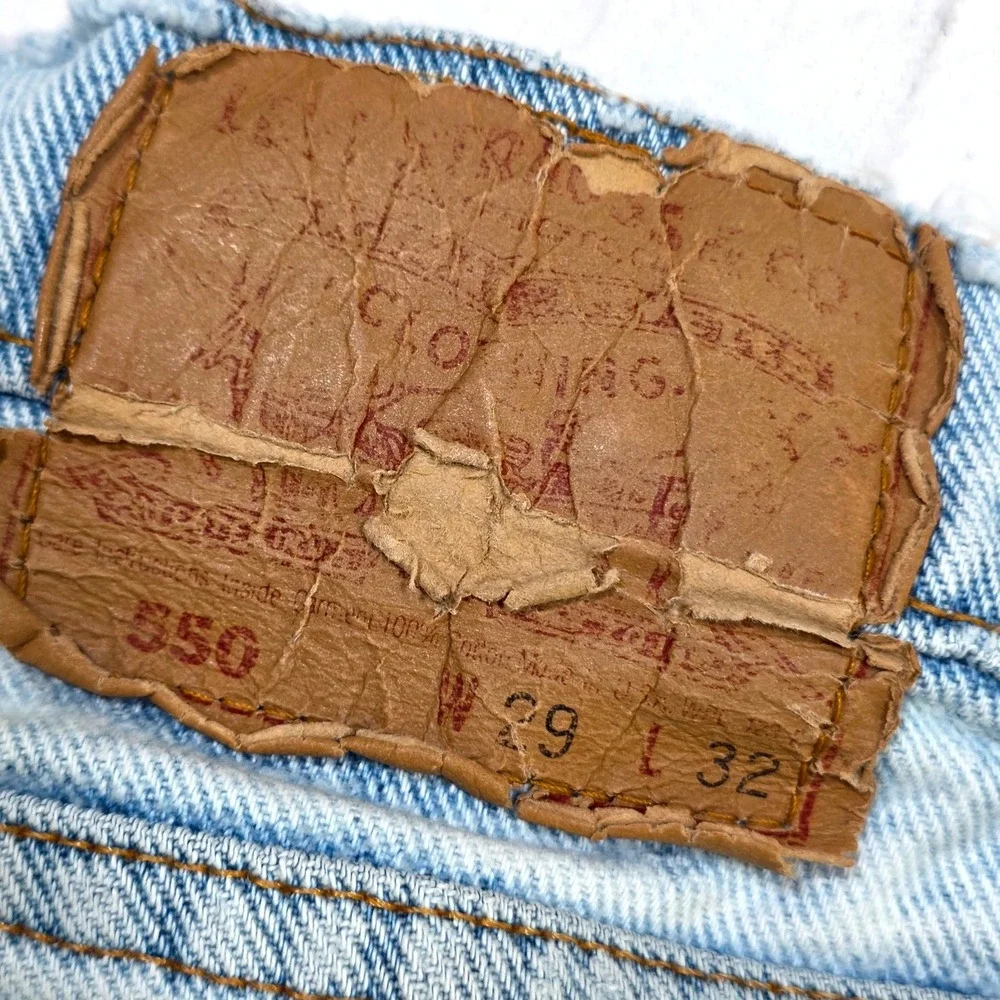 Levi's 550 Jeans Mens 29x32 Light Wash Relaxed Fit Tapered Leg Vintage Denim